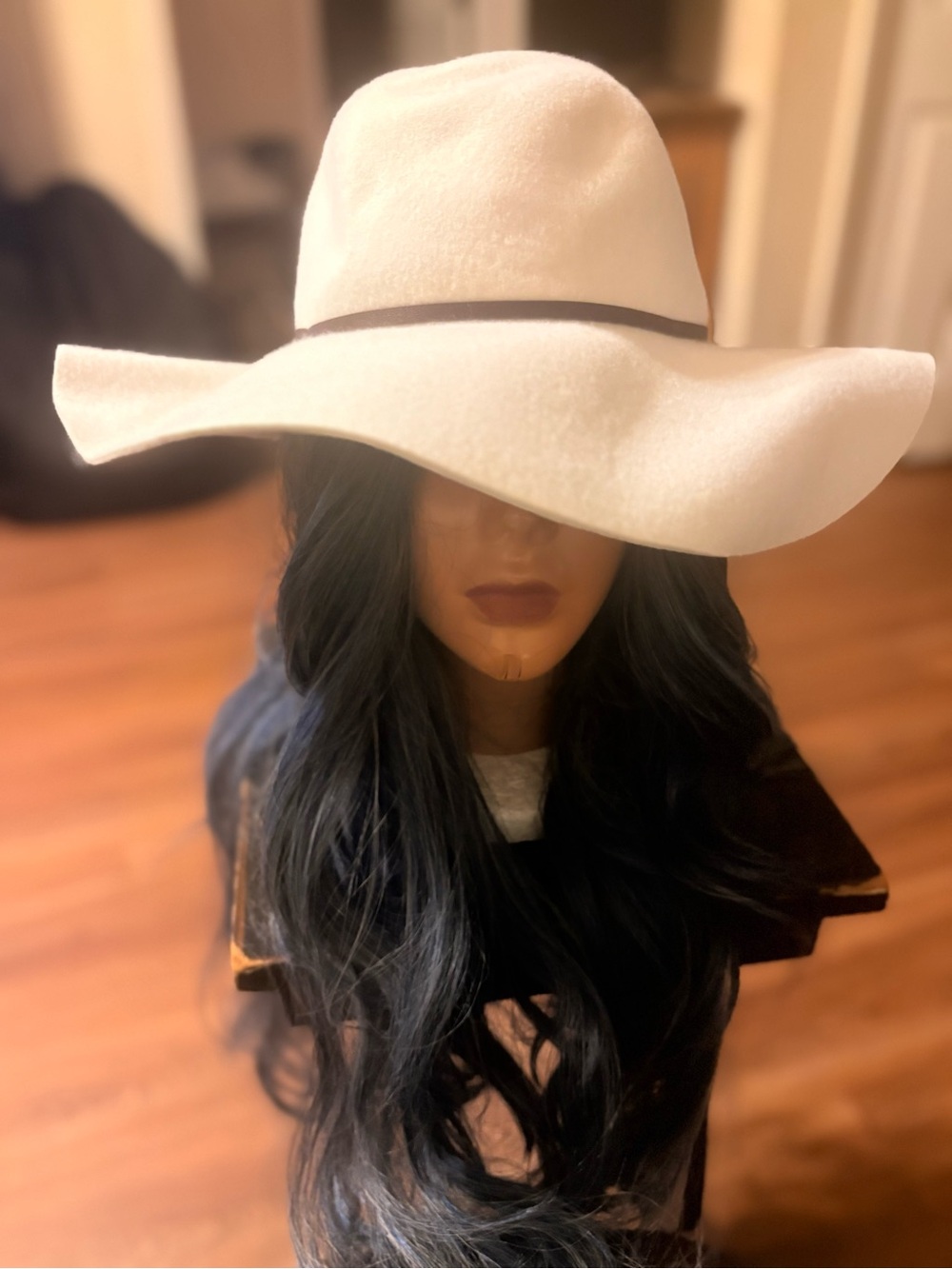 a new day White Wide Brim Felt Floppy Hat with Slim Band